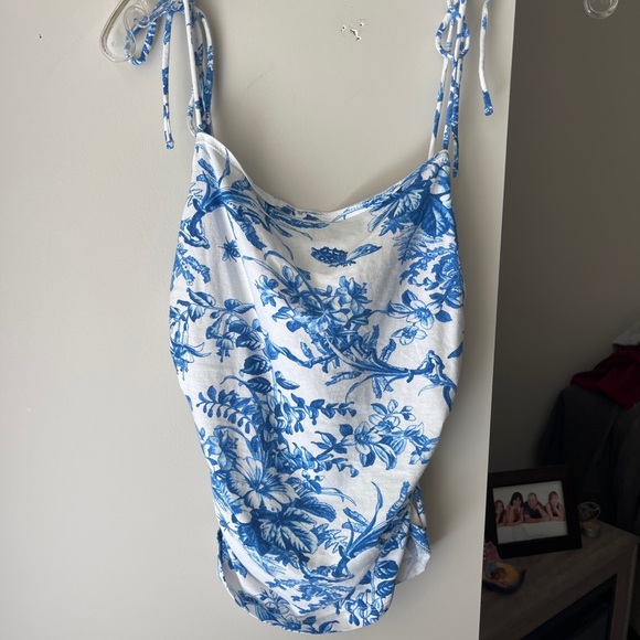 Anthropologie Maeve Shirred Floral Blue
Ruched Side Tie Shoulder Tank Small - Picture 2 of 7
